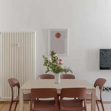 Apartment Iflat Colorful And Bright In Monti Rome