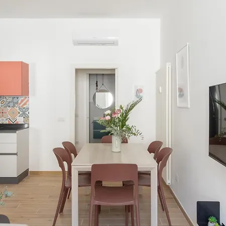 Iflat Colorful And Bright In Monti Rome